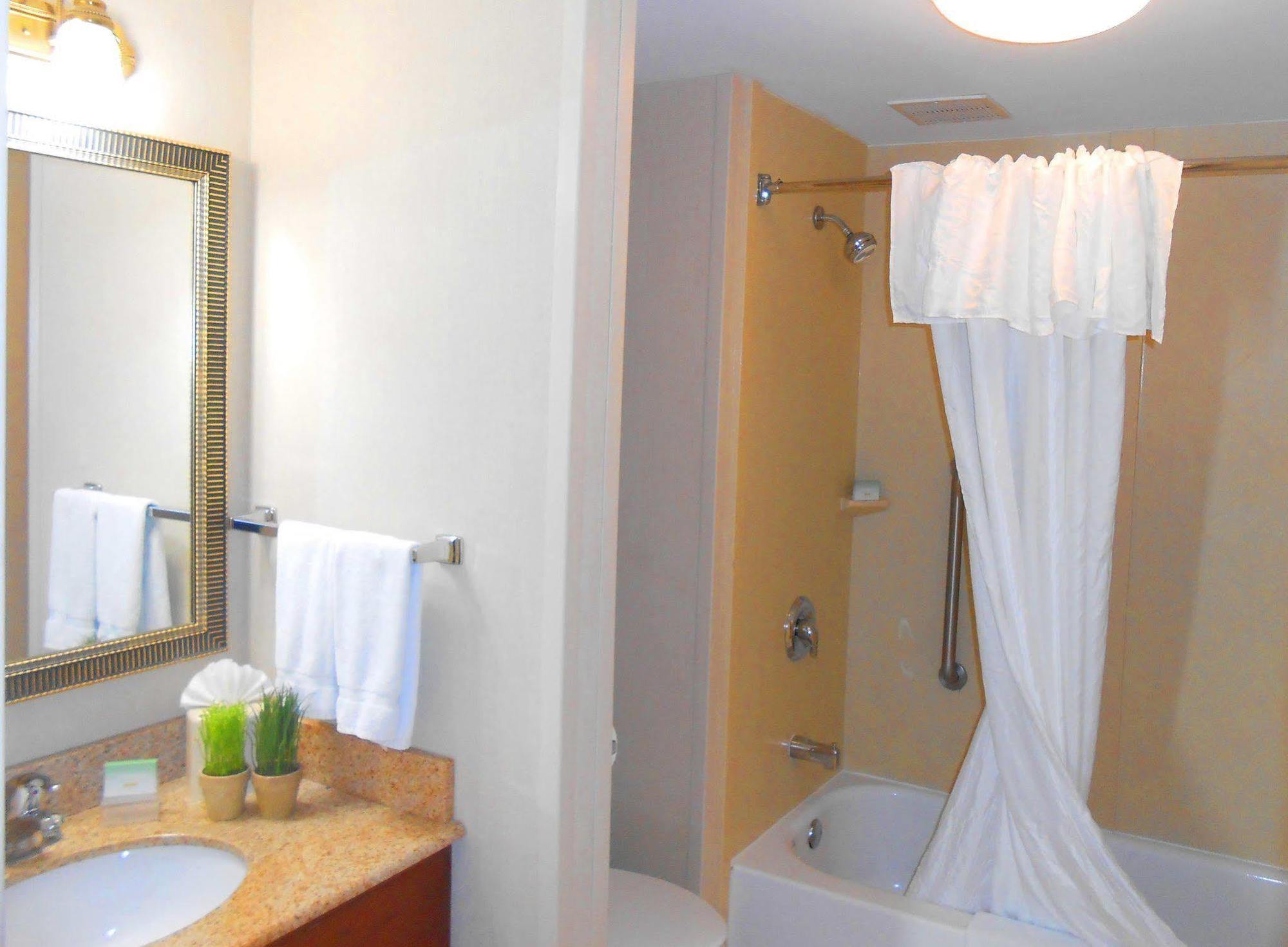 Homewood Suites By Hilton Hartford Downtown Екстер'єр фото