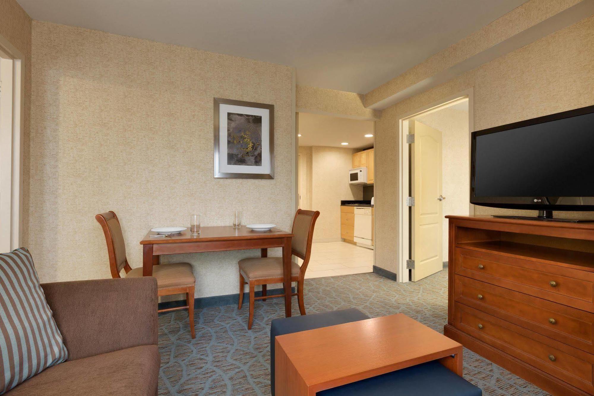 Homewood Suites By Hilton Hartford Downtown Екстер'єр фото