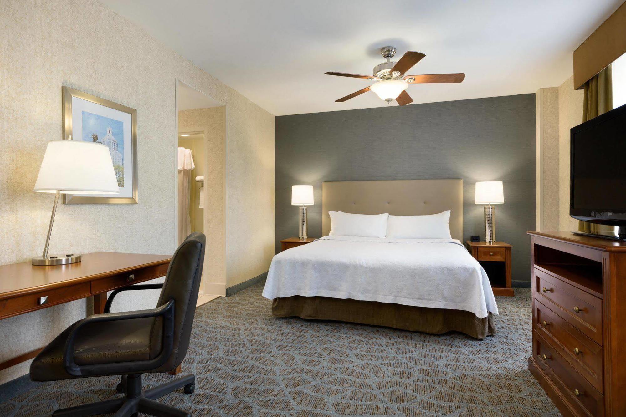 Homewood Suites By Hilton Hartford Downtown Екстер'єр фото
